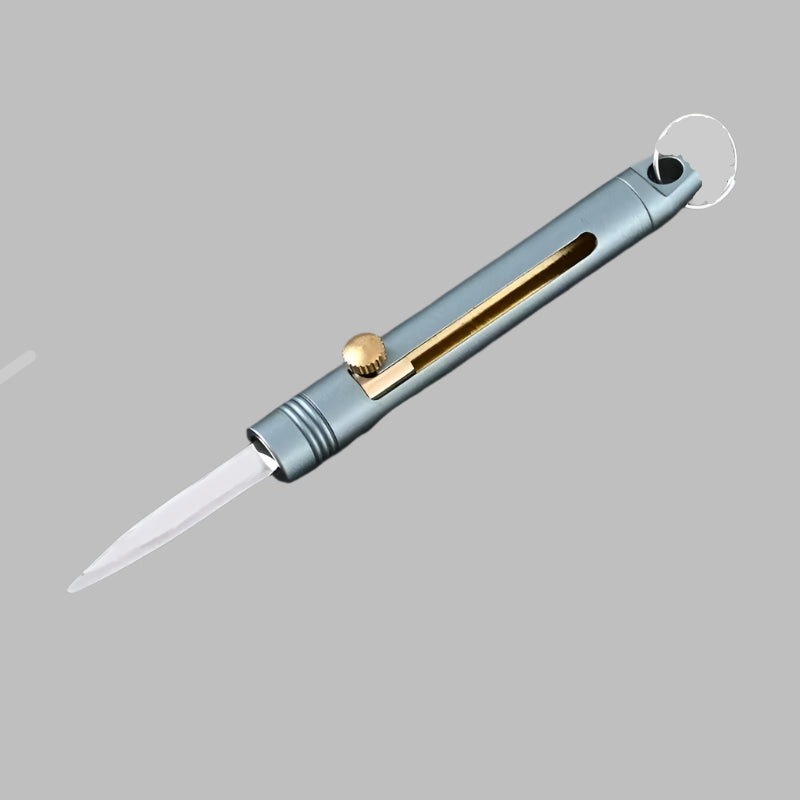 Compact and sturdy Mini Keychain Knife – Portable, Multifunctional Outdoor Tool for camping and everyday survival tasks.